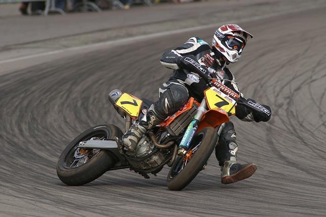 Risky Roads: What Percentage of Motorcycle Riders Get in Accidents? 19 Risky Roads: What Percentage of Motorcycle Riders Get in Accidents?