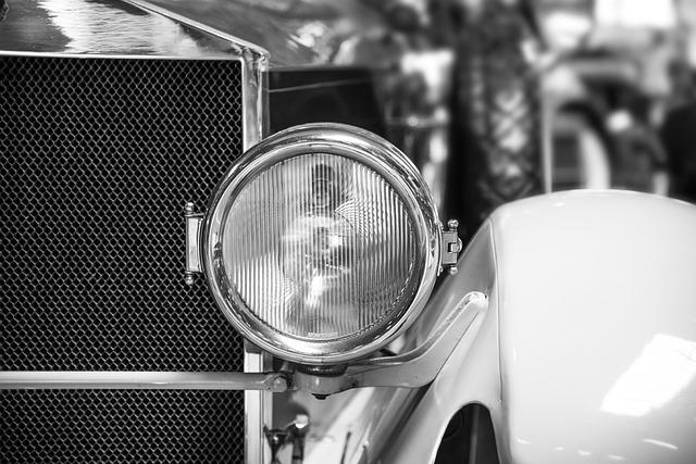 Headlight Harmony: How to Adjust Headlight on Motorcycle – Lighting Tips!