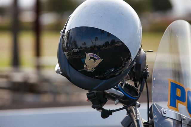 Helmet Laws: Understanding Motorcycle Safety 16 Helmet Laws: Understanding Motorcycle Safety