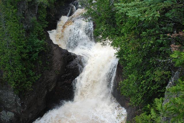 Roaring Thunder: Why Are Motorcycles So Loud? The Science Revealed!