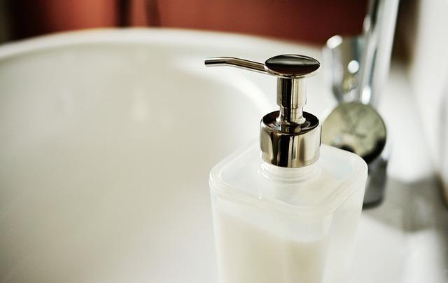 Waterless Cleaning: Motorcycle Care Tips