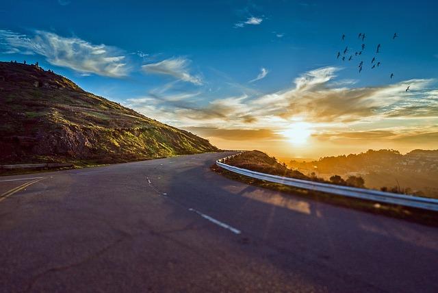 Curve Confidence: When Approaching a Curve, It Is Best to Motorcycle How?