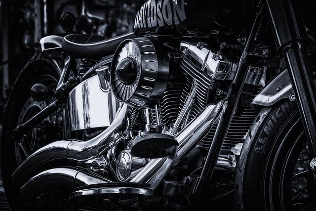 Ideal Motorcycle Riding RPM: Performance Tips