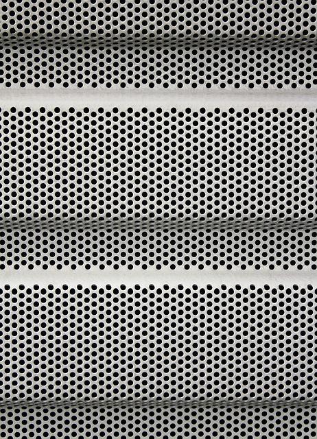 How Regularly Checking and Tightening Mirrors Can Save Lives